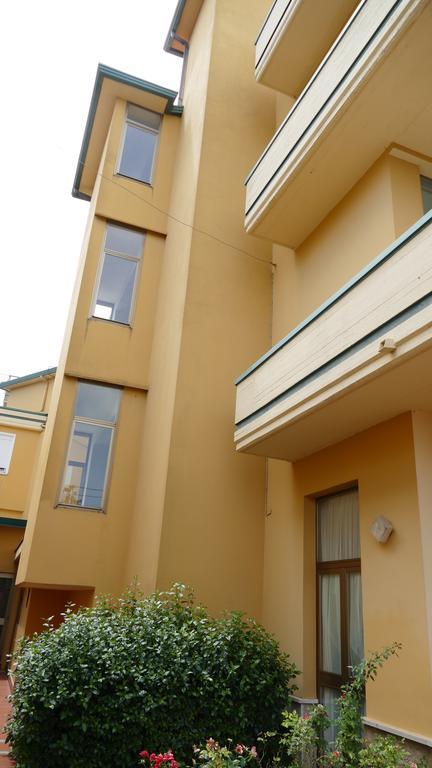 Hotel L'Ulivo Mirabella Eclano Buitenkant foto