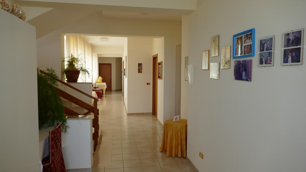 Hotel L'Ulivo Mirabella Eclano Buitenkant foto