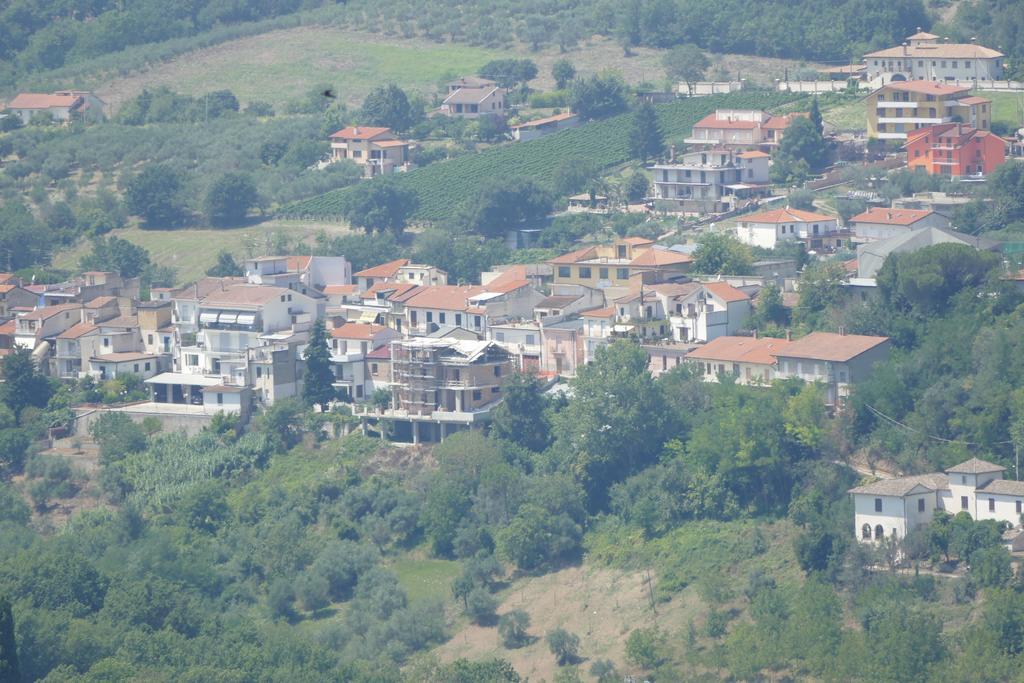 Hotel L'Ulivo Mirabella Eclano Buitenkant foto