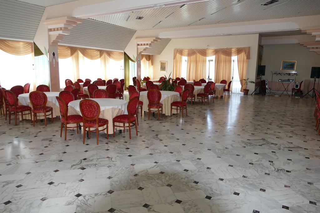 Hotel L'Ulivo Mirabella Eclano Buitenkant foto