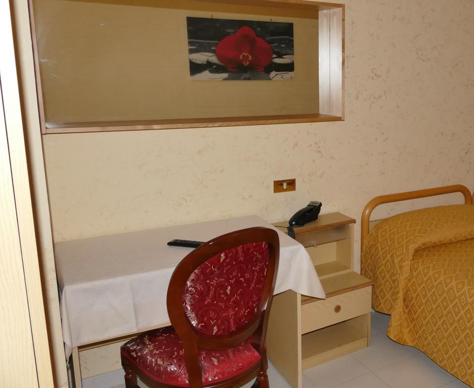 Hotel L'Ulivo Mirabella Eclano Buitenkant foto